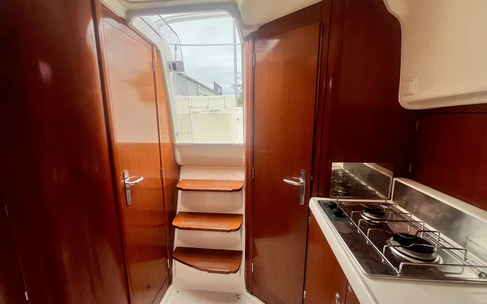 slider 17 Jeanneau Leader 805