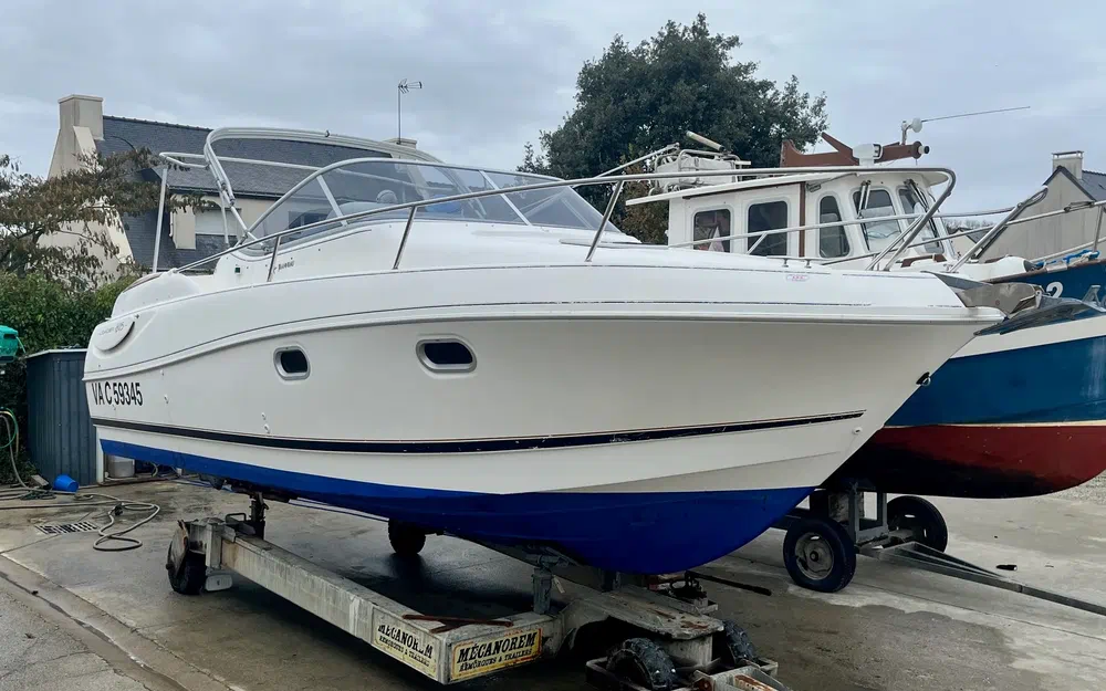 slider 1 Jeanneau Leader 805