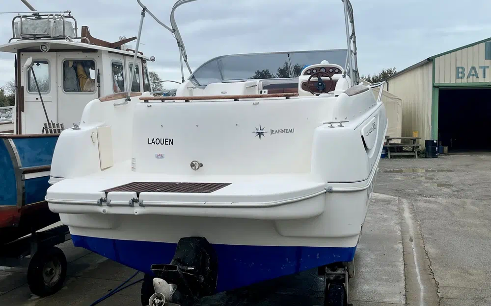 slider 3 Jeanneau Leader 805