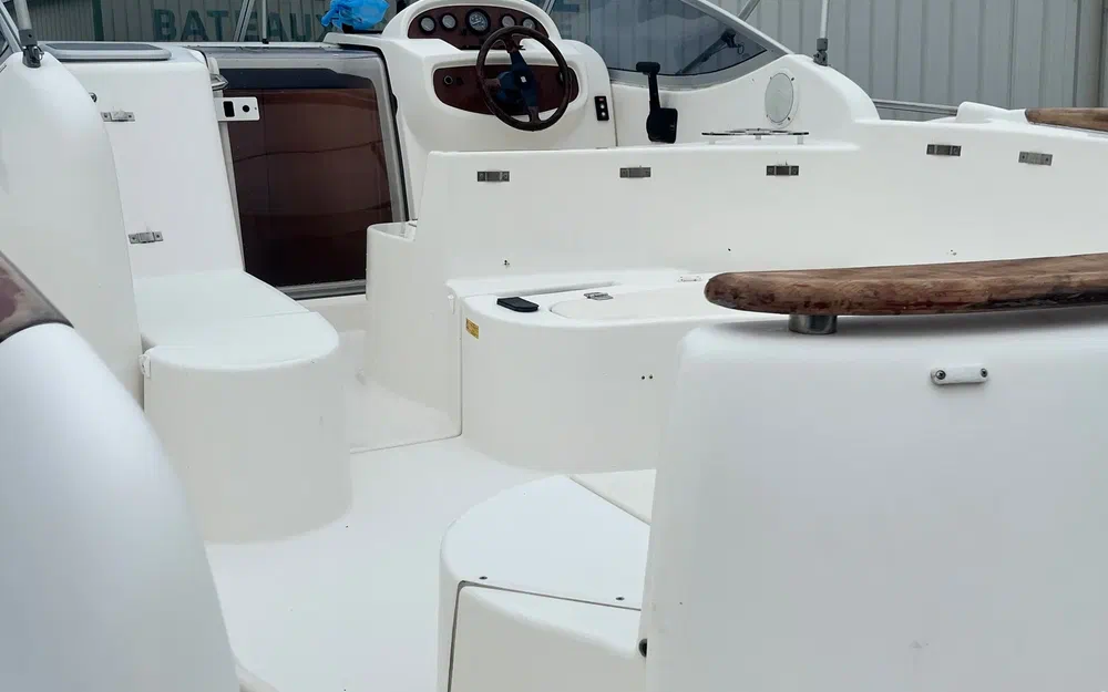 slider 4 Jeanneau Leader 805