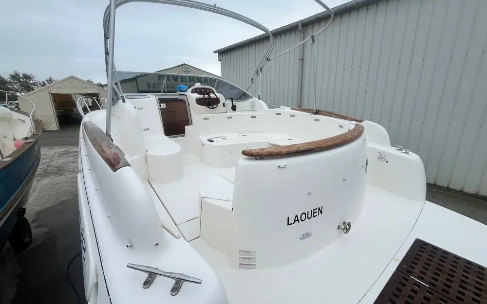 slider 5 Jeanneau Leader 805