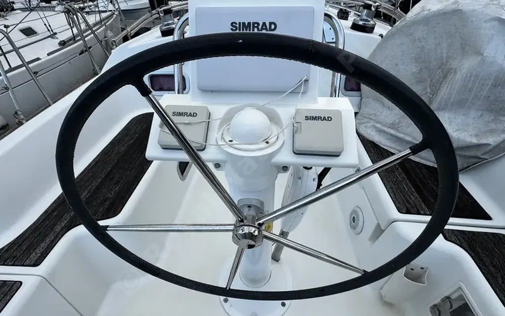 slider 9 Beneteau Oceanis 34