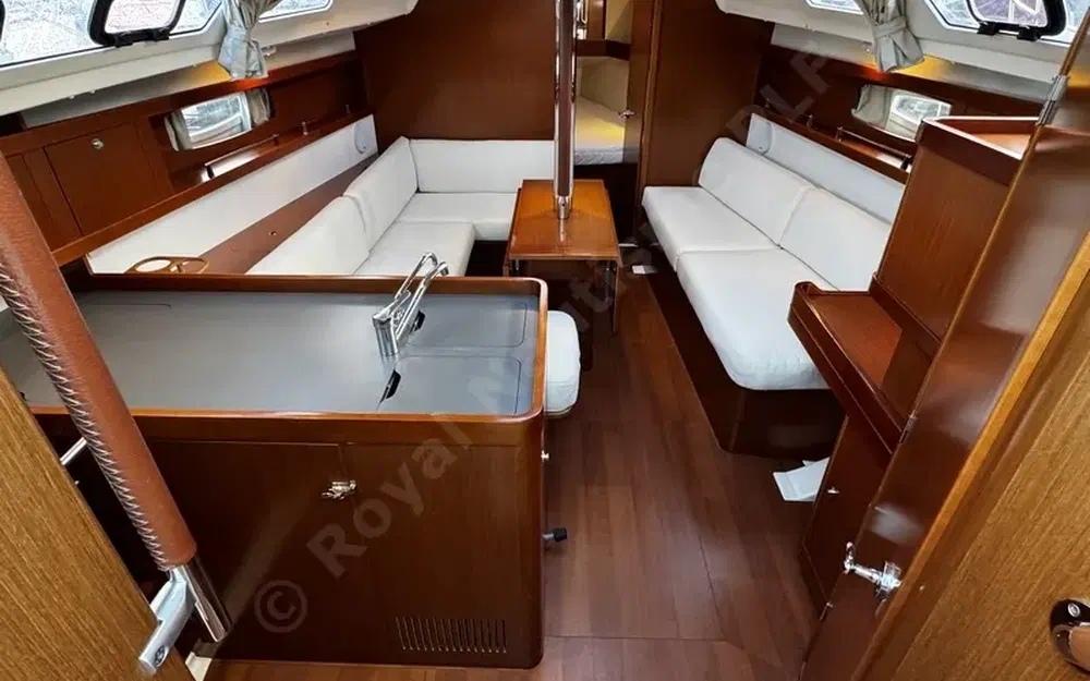 slider 11 Beneteau Oceanis 34