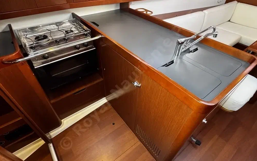 slider 14 Beneteau Oceanis 34