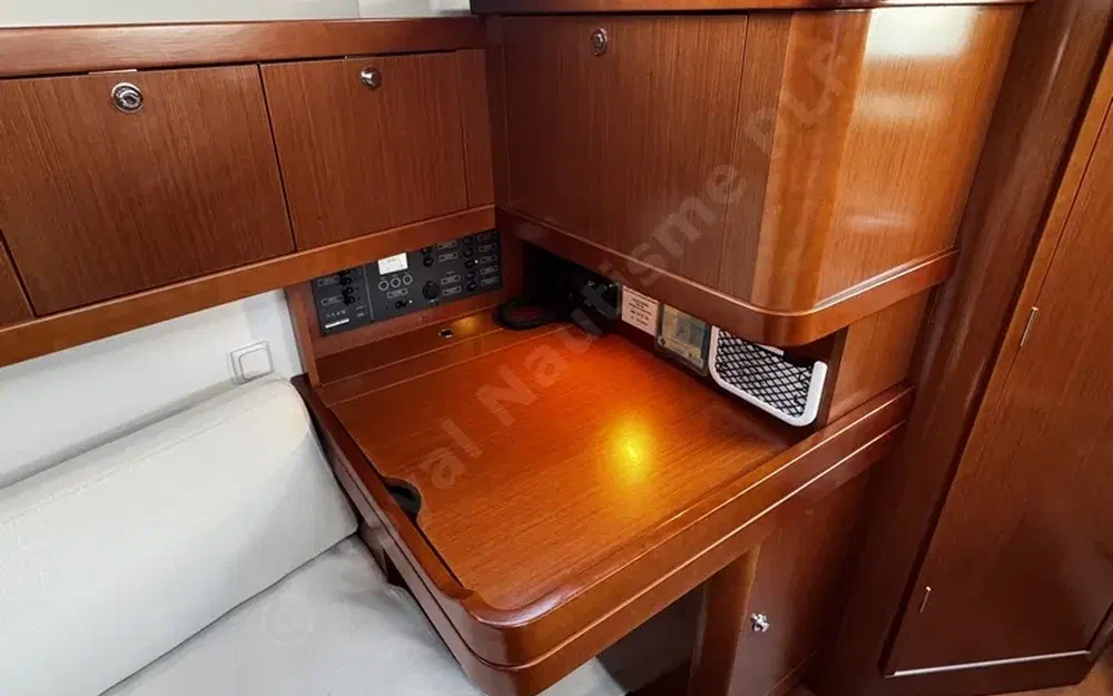 slider 18 Beneteau Oceanis 34