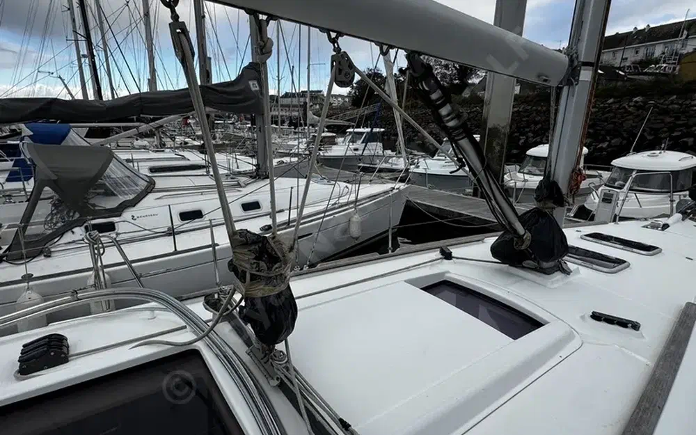 slider 4 Beneteau Oceanis 34