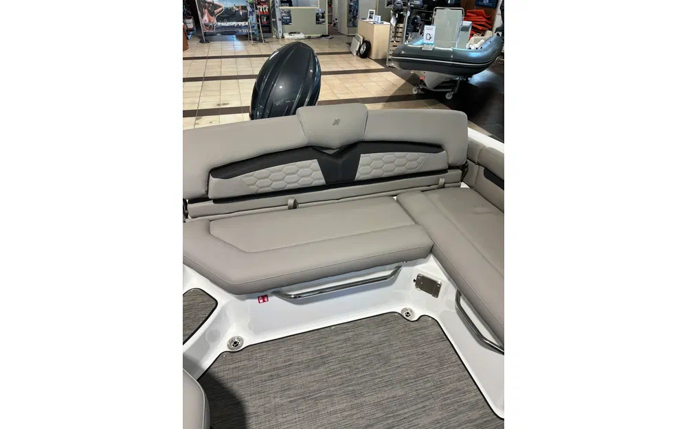 slider 11 Four Winns HD3 OB