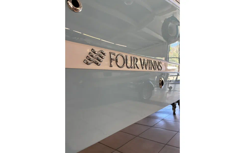 slider 5 Four Winns HD3 OB