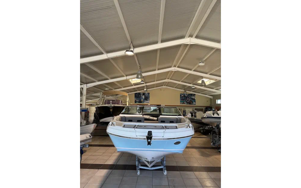 slider 1 Four Winns HD3 OB