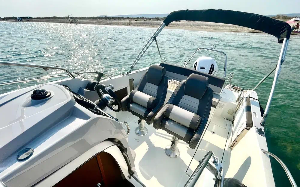 slider 18 Jeanneau CAP CAMARAT 7.5 WA S2