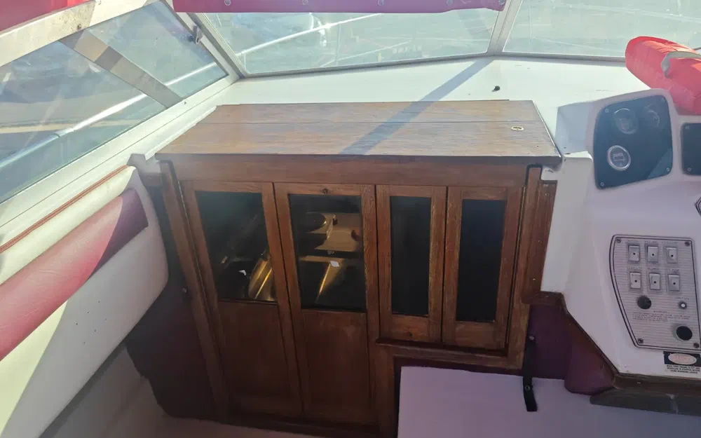 slider 9 Four Winns Vista 245