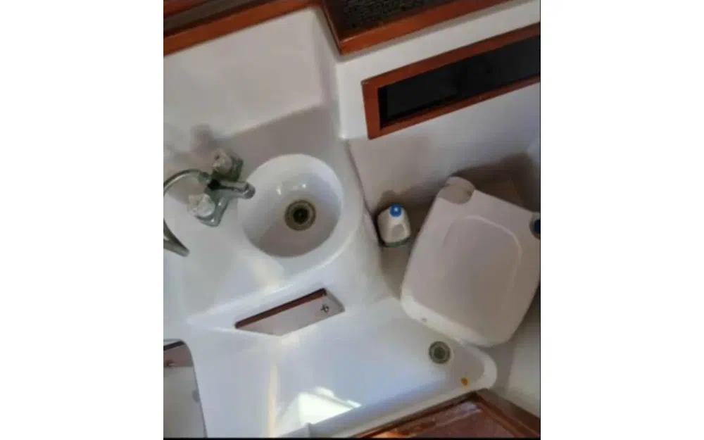 slider 12 Four Winns Vista 245