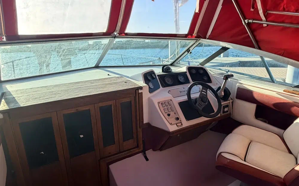 slider 19 Four Winns Vista 245