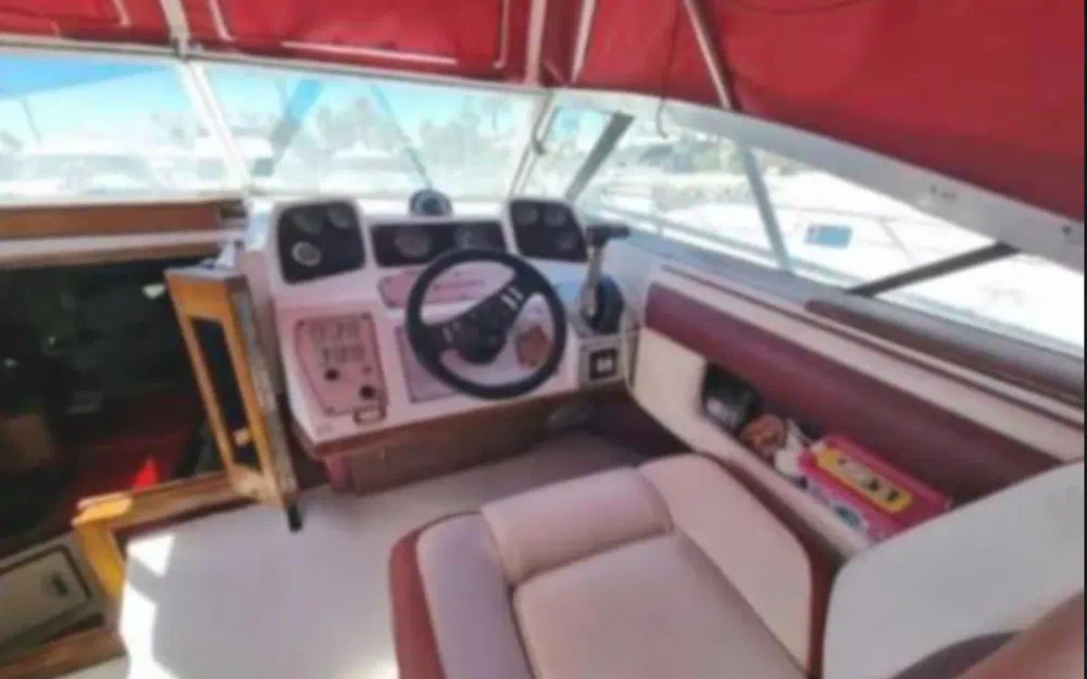 slider 7 Four Winns Vista 245