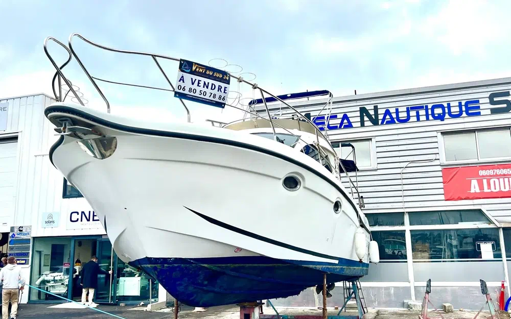 slider 1 ST Boats 34 Cruiser Fly