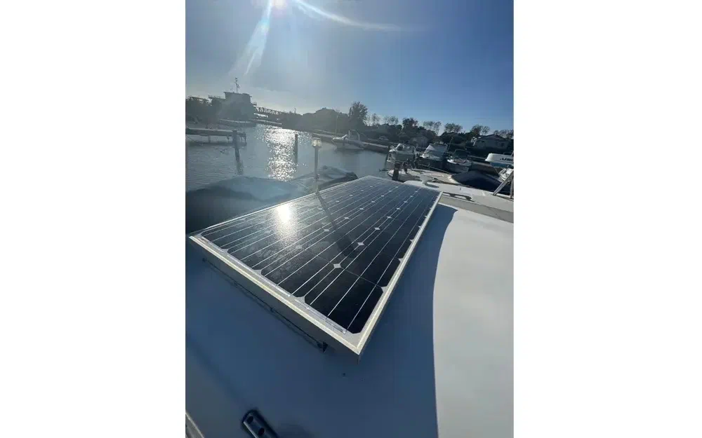 slider 23 Beneteau Antares 760