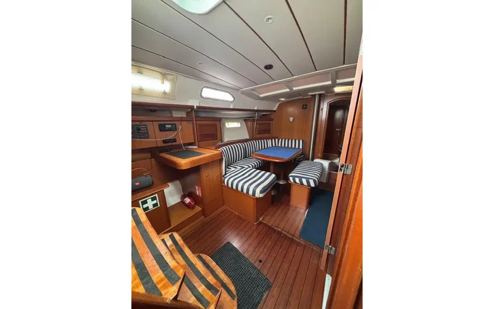 slider 9 Beneteau Oceanis 393 Clipper