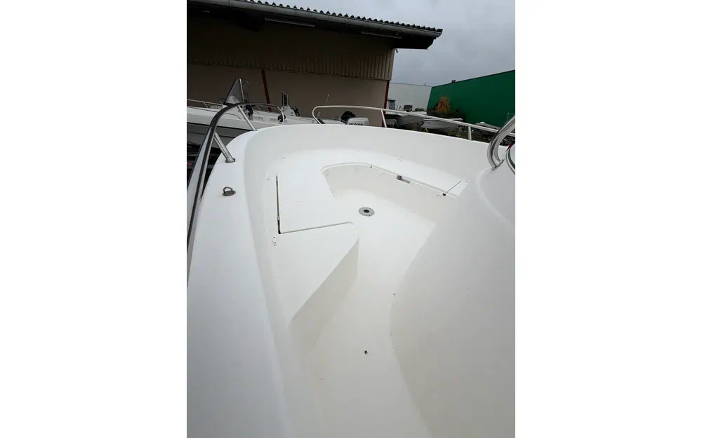 slider 3 Jeanneau Cap Camarat 625