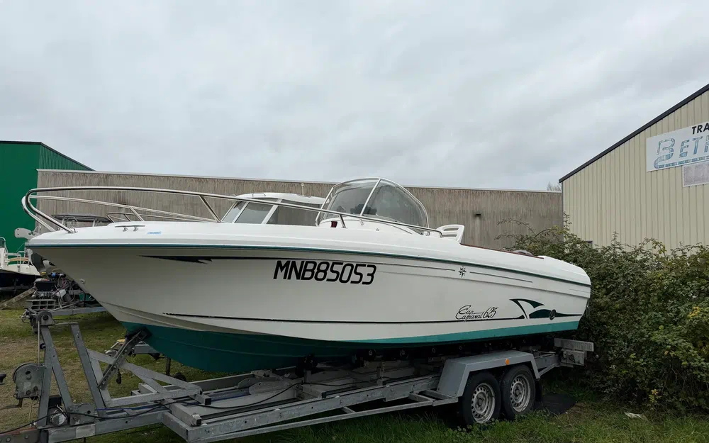 slider 0 Jeanneau Cap Camarat 625