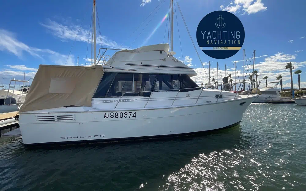 slider 0 Bayliner 3288 Fly