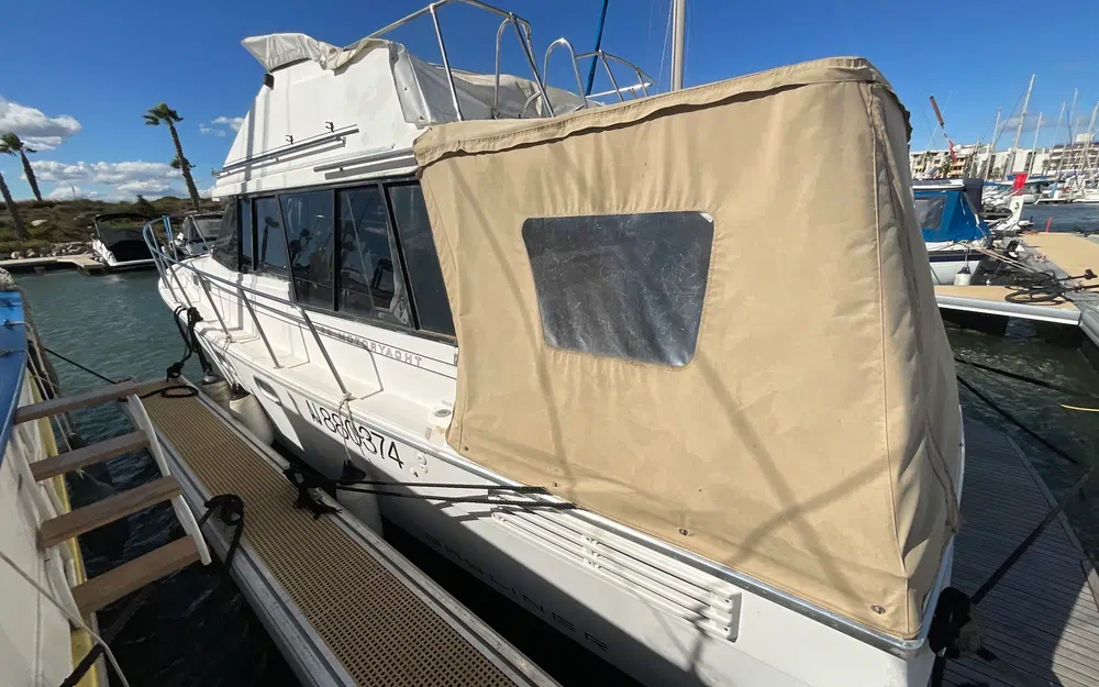 slider 3 Bayliner 3288 Fly