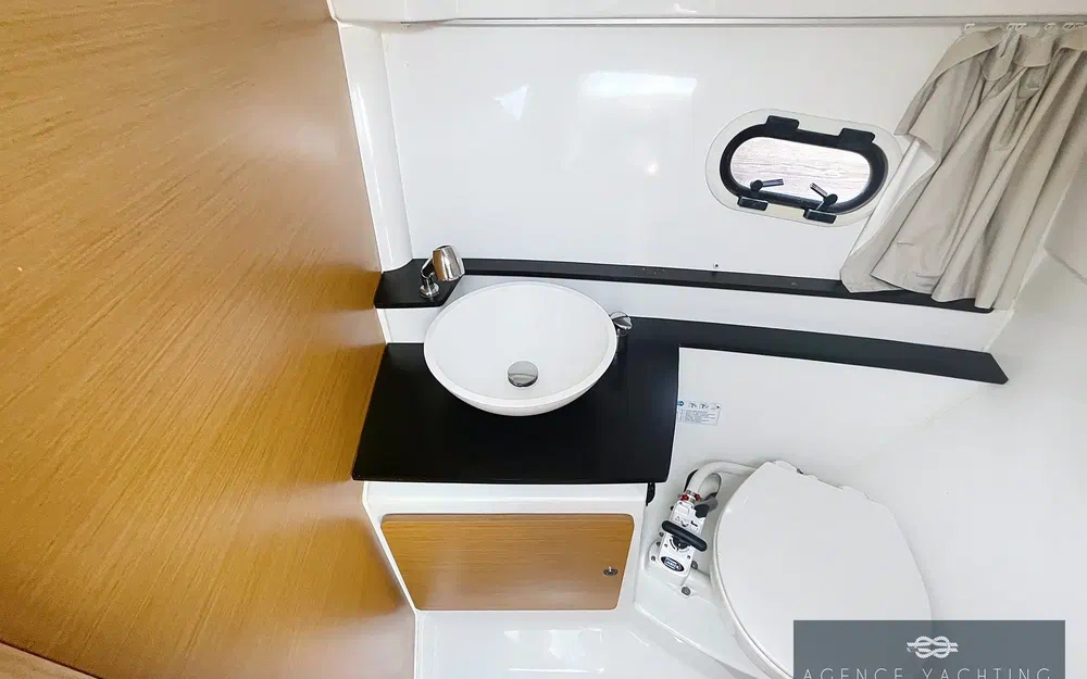 slider 19 Jeanneau Cap Camarat 8.5 WA