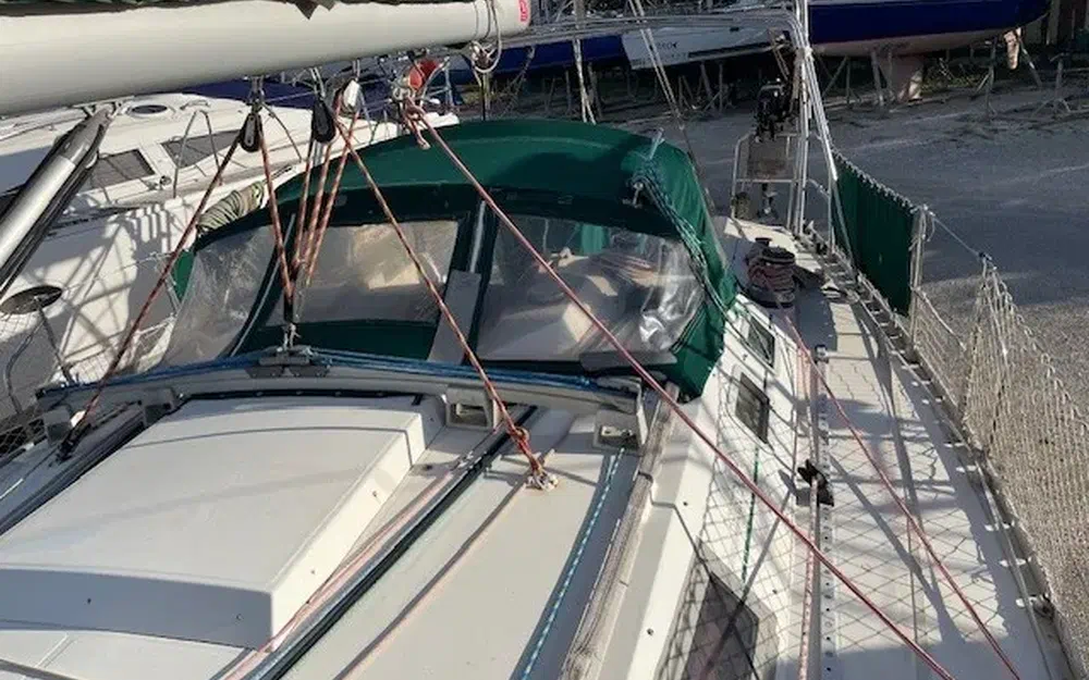 slider 9 Beneteau Oceanis 390