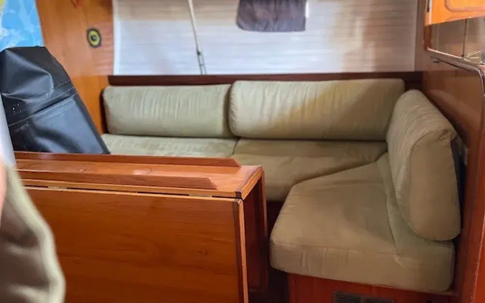 slider 13 Beneteau Oceanis 390