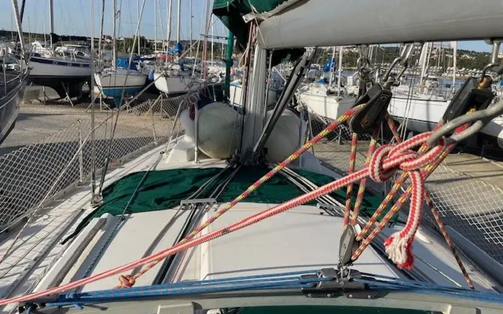 slider 4 Beneteau Oceanis 390