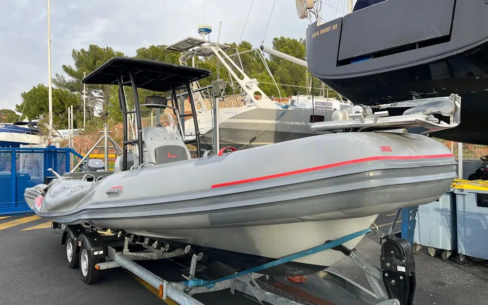 slider 2 Marshall M6