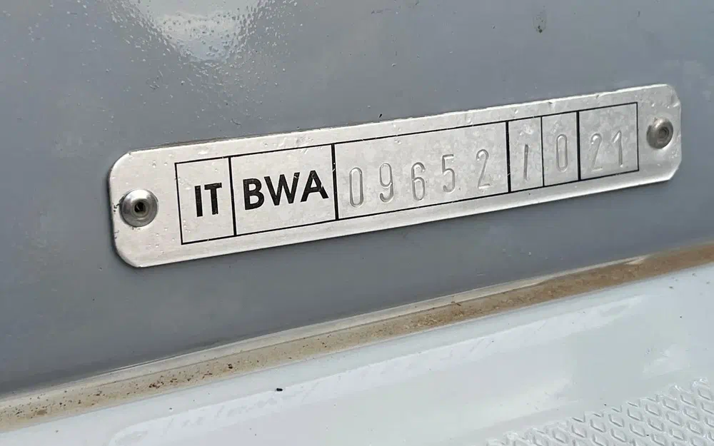 slider 17 Marshall M6