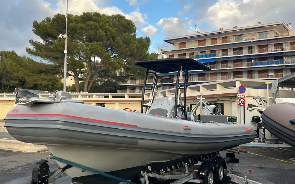 slider 0 Marshall M6