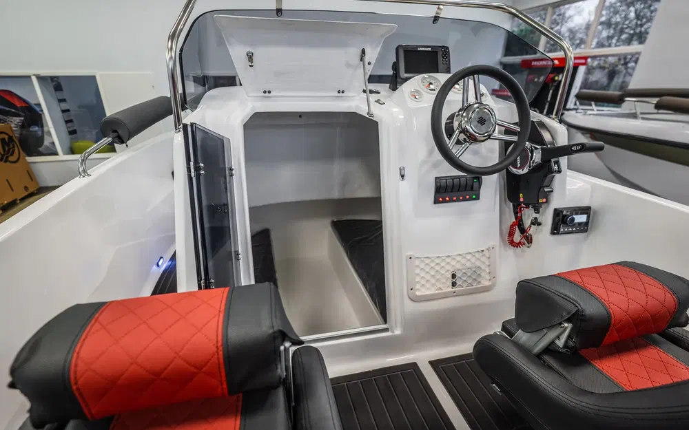 slider 8 Trident Marine 530 SPORT