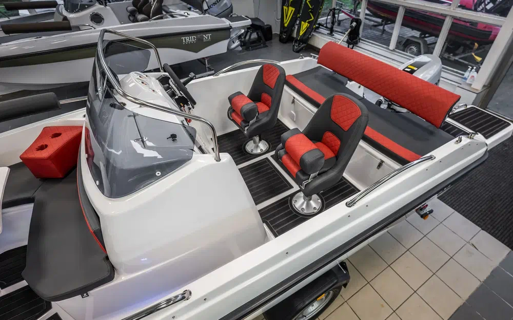slider 7 Trident Marine 530 SPORT