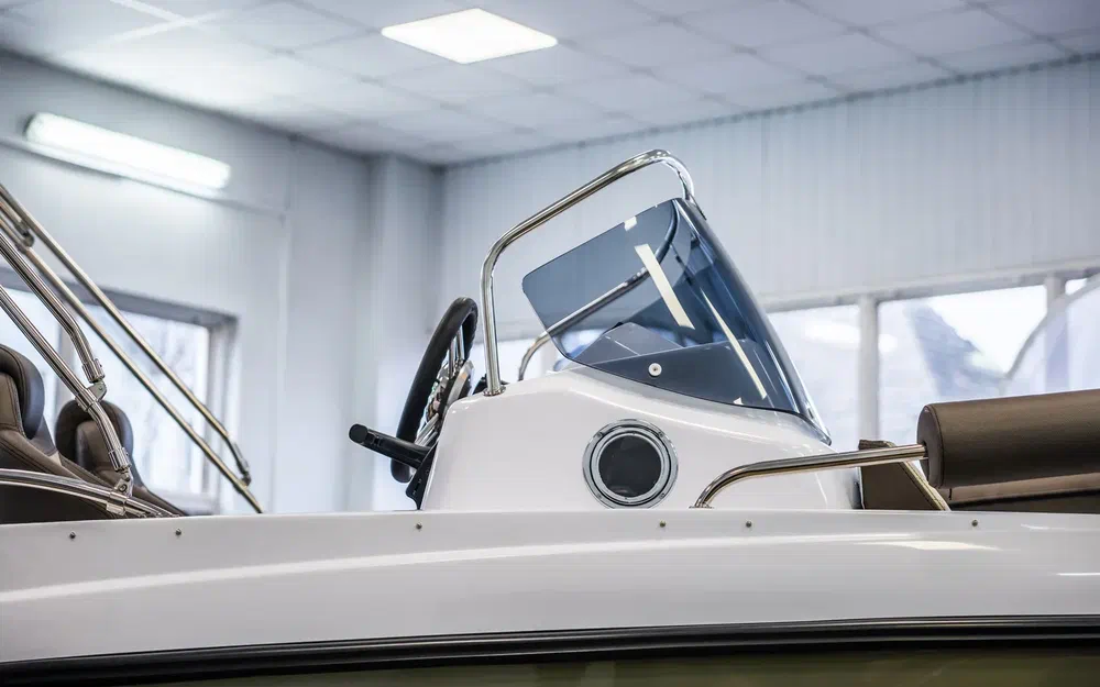 slider 14 Trident Marine 530 SUNDECK