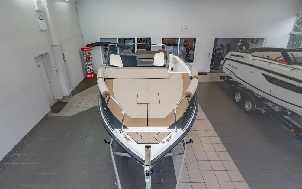 slider 24 Trident Marine 640 SUNDECK