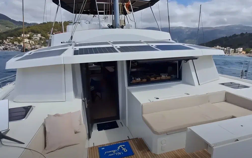 slider 21 Bali Catamarans Bali 5.4