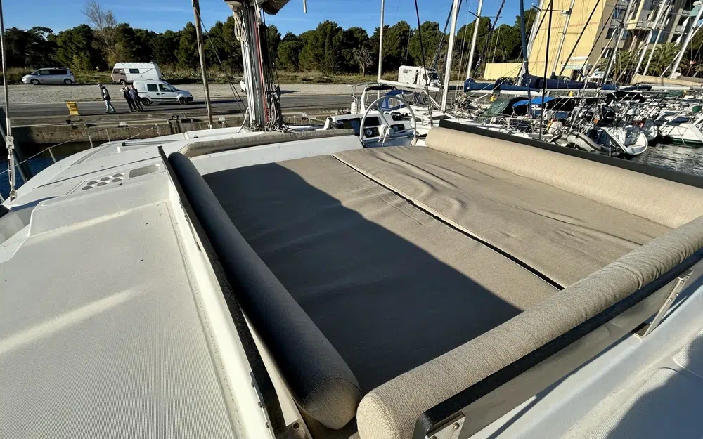 slider 15 Catana Bali 4.2