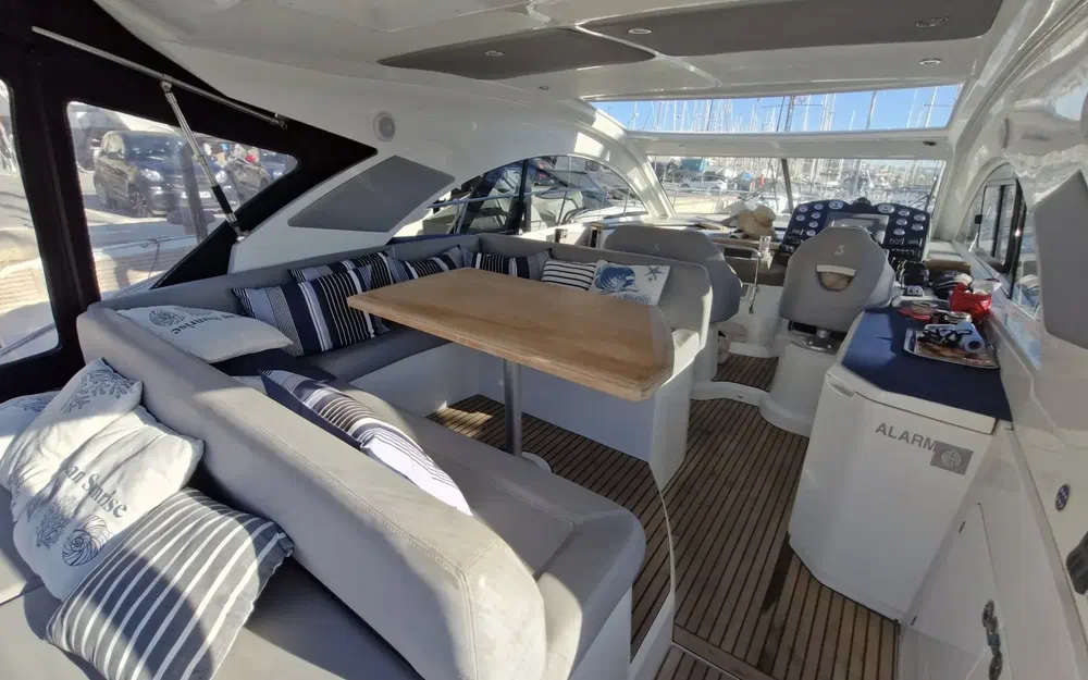 slider 1 Beneteau Monte Carlo 42