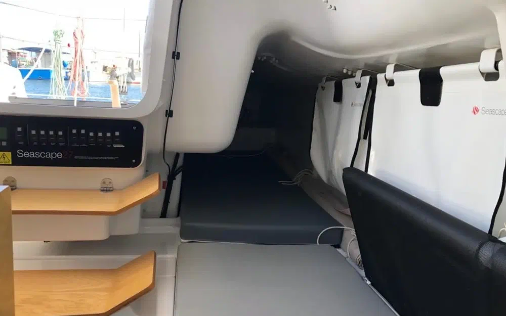 slider 10 Beneteau Seascape 27 SE