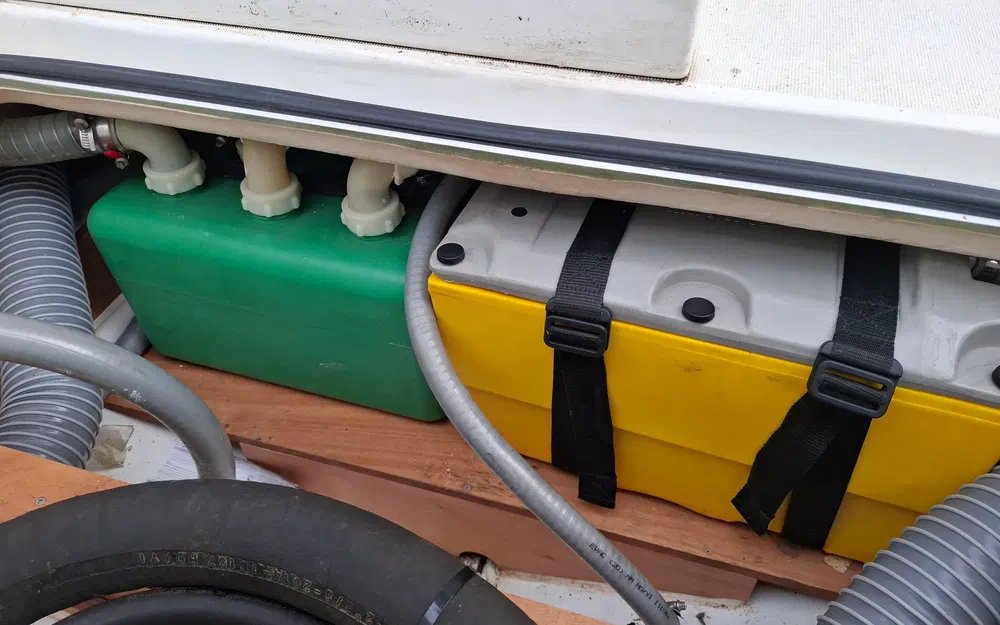 slider 9 Beneteau Antares 680 HB