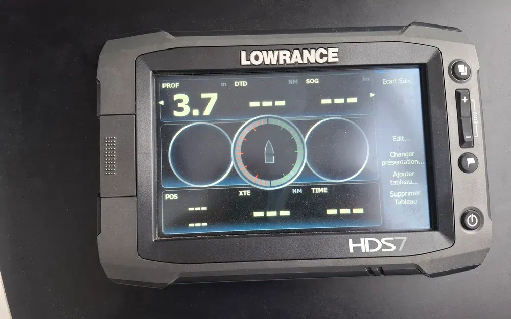 slider 34 Beneteau Antares 680 HB