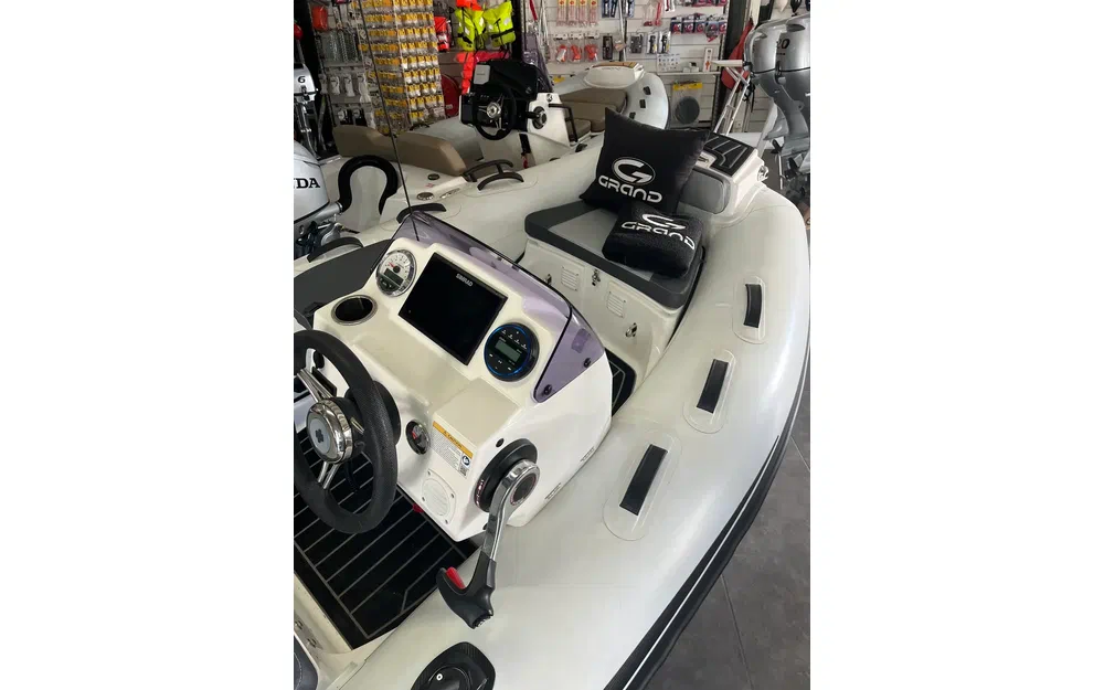 slider 9 Grand Golden Line G340