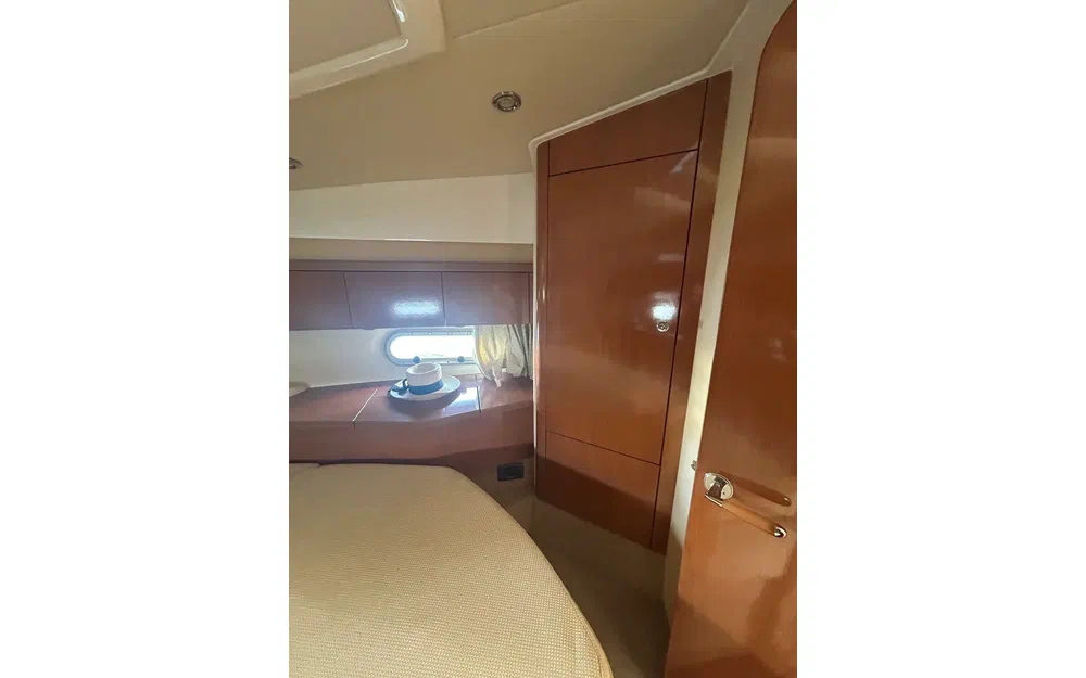 slider 13 Sealine F 34