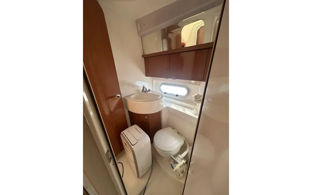 slider 15 Sealine F 34