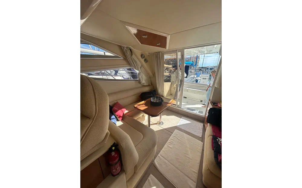 slider 17 Sealine F 34