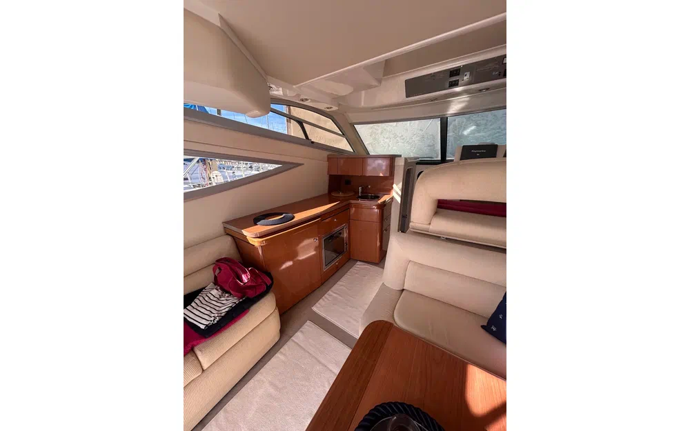 slider 18 Sealine F 34