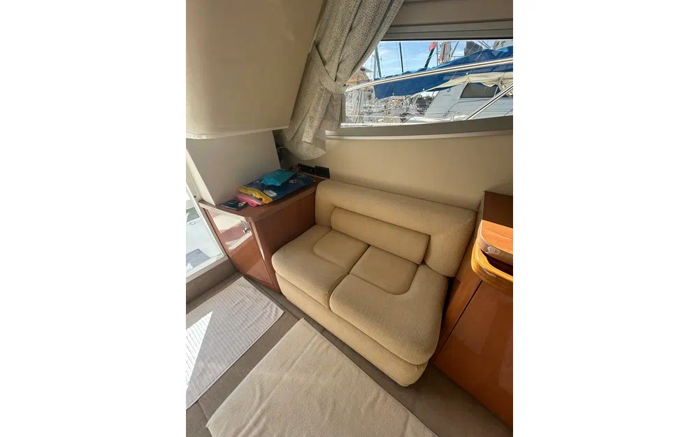 slider 21 Sealine F 34