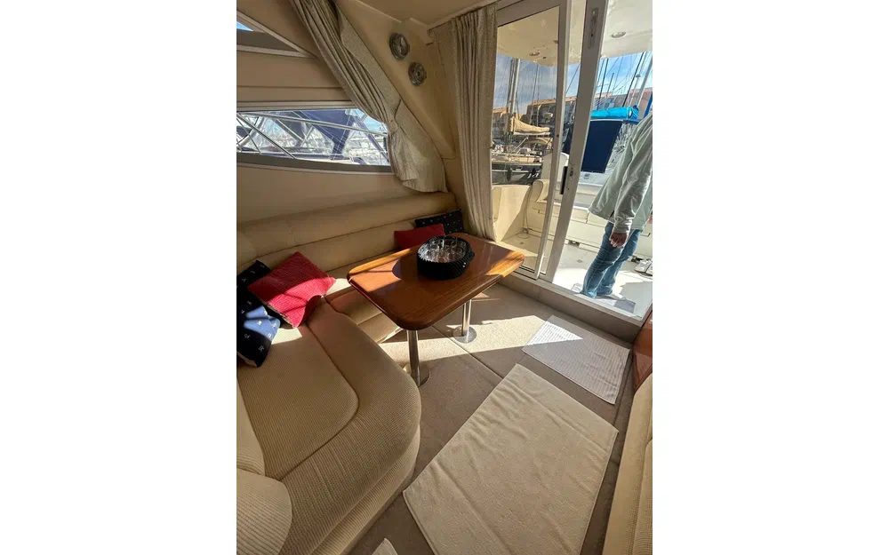 slider 22 Sealine F 34