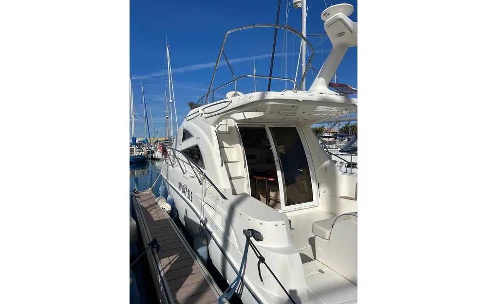 slider 1 Sealine F 34